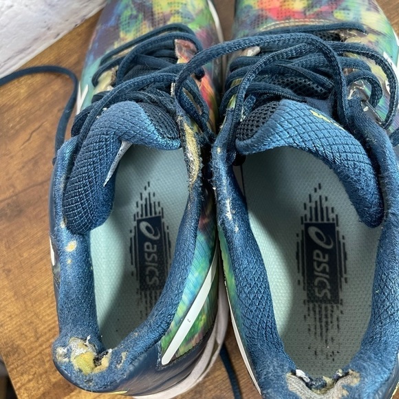 ASICS running shoes - Picture 3 of 8